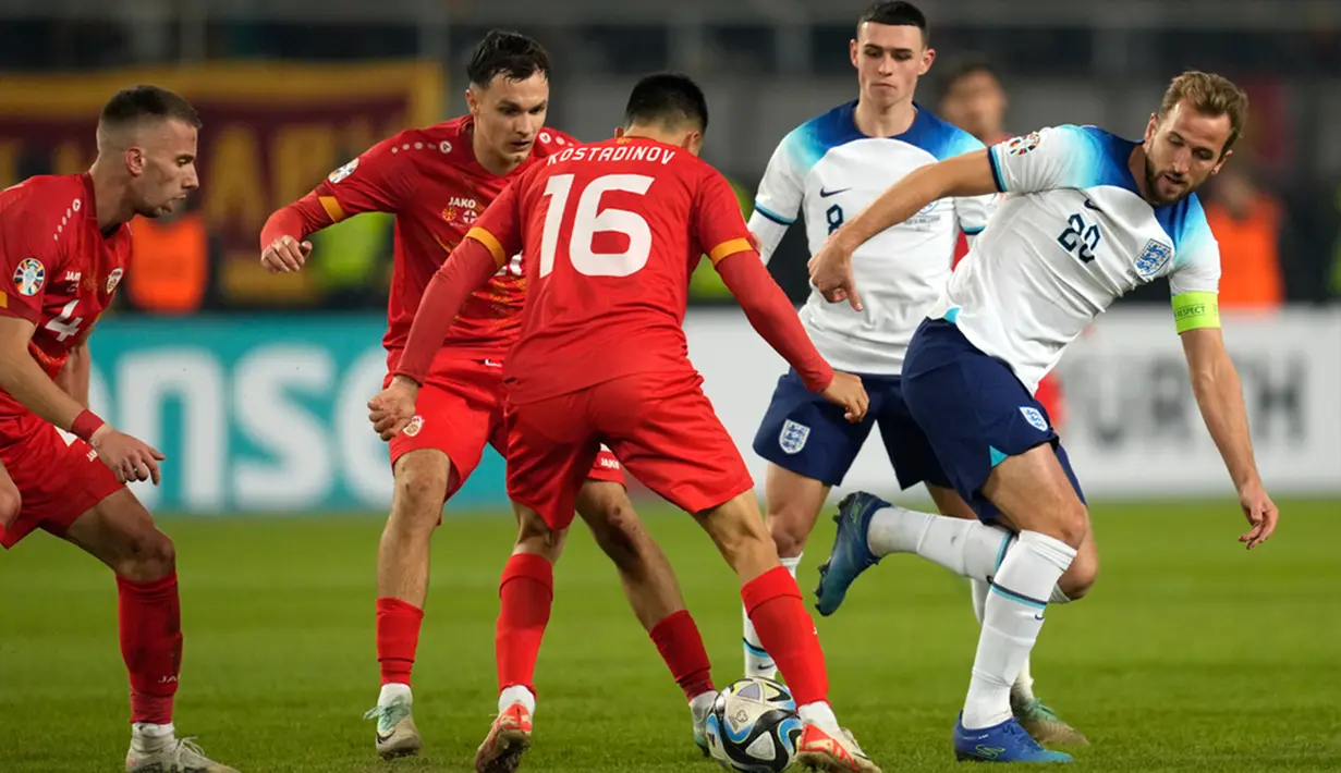 Gareth Southgate coba merotasi skuadnya untuk laga ini. (AP Photo/Darko Vojinovic)
