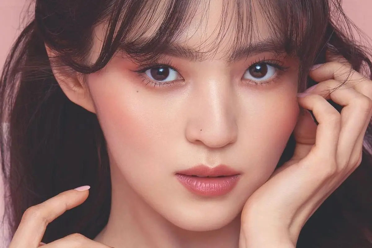 Han So Hee. (Instagram/ xeesoxee untuk @ctilburymakeup)