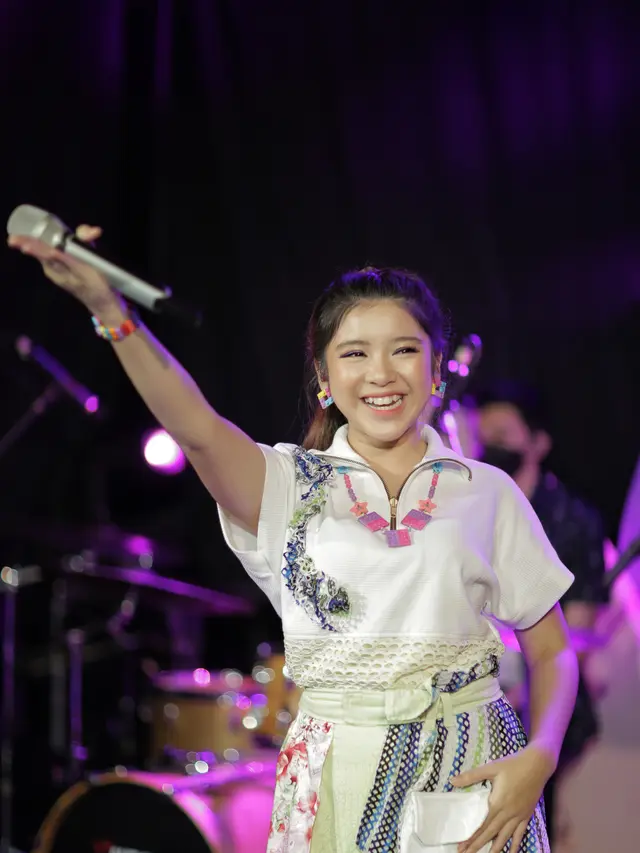 [Fimela] Tiara Andini