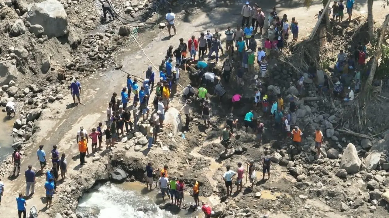 Tim SAR gabungan menutup operasi pencarian dan penyelamatan orang dalam bencana alam banjir bandang di Kecamatan Mauponggo, Kabupaten Nagekeo, Nusa Tenggara Timur (NTT)