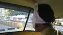 Pengin berkendara sambil teleponan (Source: IST)