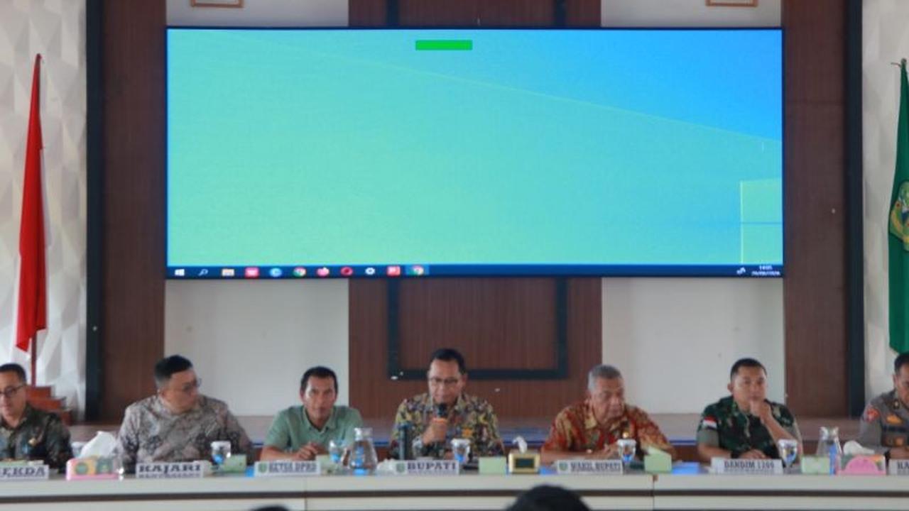 Bupati Bengkayang Ancam Cabut IUP Perusahaan Tak Patuh, Tegaskan Tata Kelola Investasi