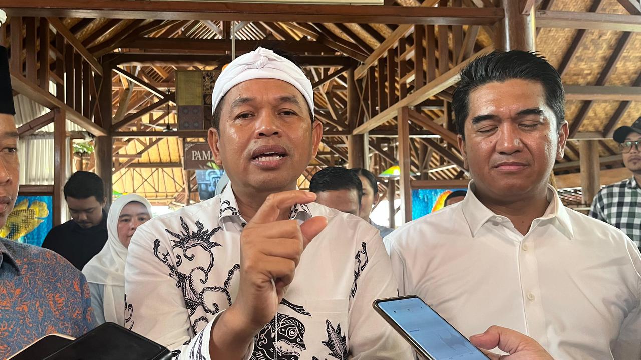 Gubernur Terpilih Jabar Imbau Sekolah Tidak Tahan Ijazah Siswa, Siap Terjunkan Tim untuk Tuntaskan Masalah Tunggakan