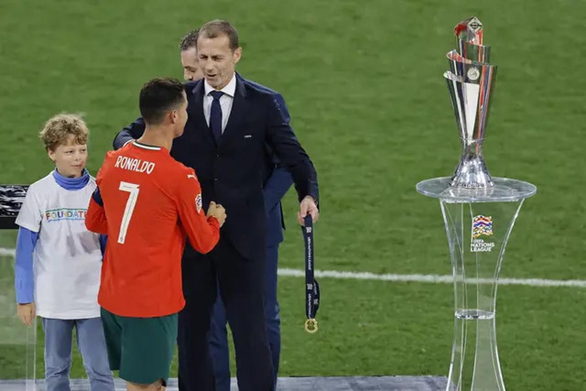 Daftar Pemain dengan Jumlah Gelar Terbanyak: Cristiano Ronaldo Masih Jauh Tertinggal dari Lionel Messi