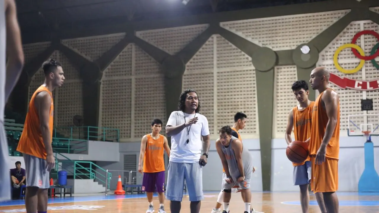 Mantan Tukang Buah Itu Kini Jadi Pelatih CLS
