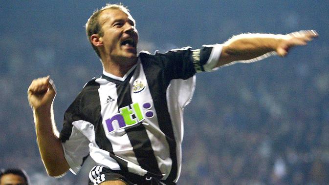 3. Alan Shearer (1996-1997) - Dari Blackburn Rovers ke Newcastle United dengan nilai transfer: 18,9 juta poundsterling. Nilai saat ini menurut data inflasi: 138 juta poundsterling. (AFP/Odd Andersen)