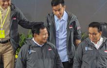 FOTO: Keakraban Tiga Pasangan Capres Usai Bicara Korupsi di Indonesia, Momen Anies Salaman dengan Prabowo Menyita Perhatian