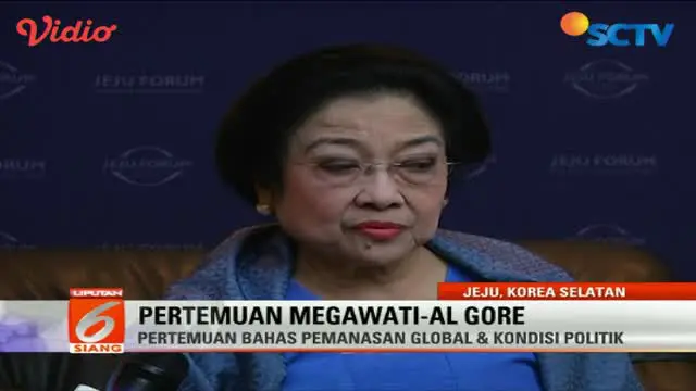 Selain pemanasan global, Megawati dan Al Gore juga membahas kondisi politik di Indonesia. 