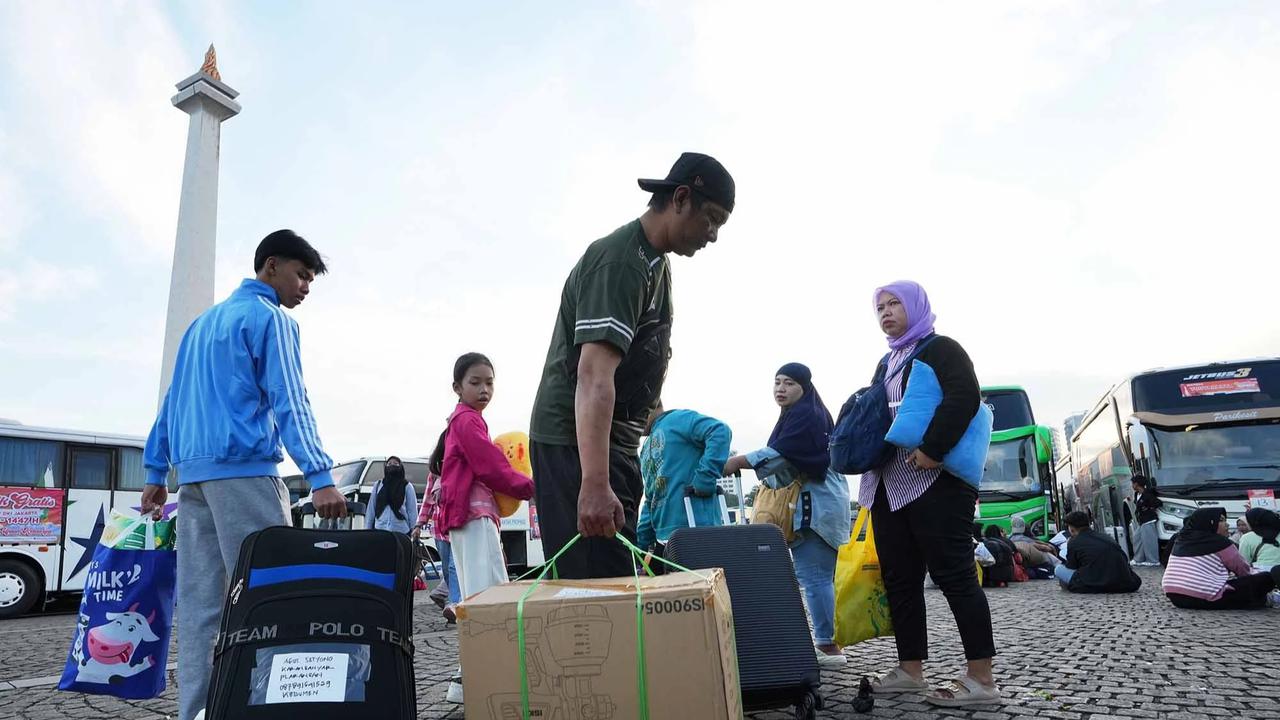 FOTO: Ribuan Warga Ikuti Mudik Gratis Pemprov DKI Jakarta