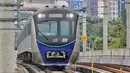 <p>Rangkaian kereta MRT melintas menuju stasiun di Jakarta, Kamis (20/10/2022). Setelah penaikan pada 3 September 2022, rata-rata pengguna MRT per hari mengalami kenaikan rata-rata sebesar 3,8 persen dari 61.014 orang per hari menjadi 63.339 orang per hari. (Liputan6.com/Angga Yuniar)</p>