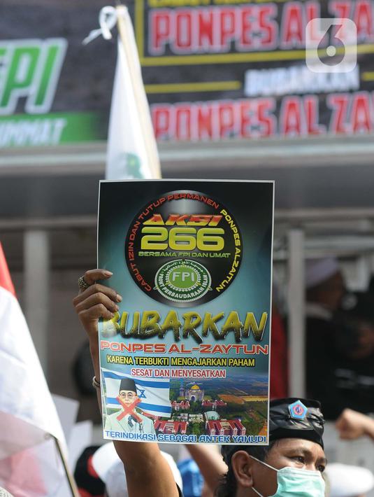 Ada sejumlah tuntutan yang dibawa dalam aksi demo hari ini. (merdeka.com/Imam Buhori)