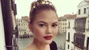 Chrissy Teigen berikan beasiswa untuk Mercedes Edney sehingga ia bisa belajar di sekolah kecantikan. (instagram/chrissyteigen)