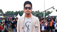 Orangtua Juga Biasa Lihat Petra Sihombing Cium Bibir Wanita