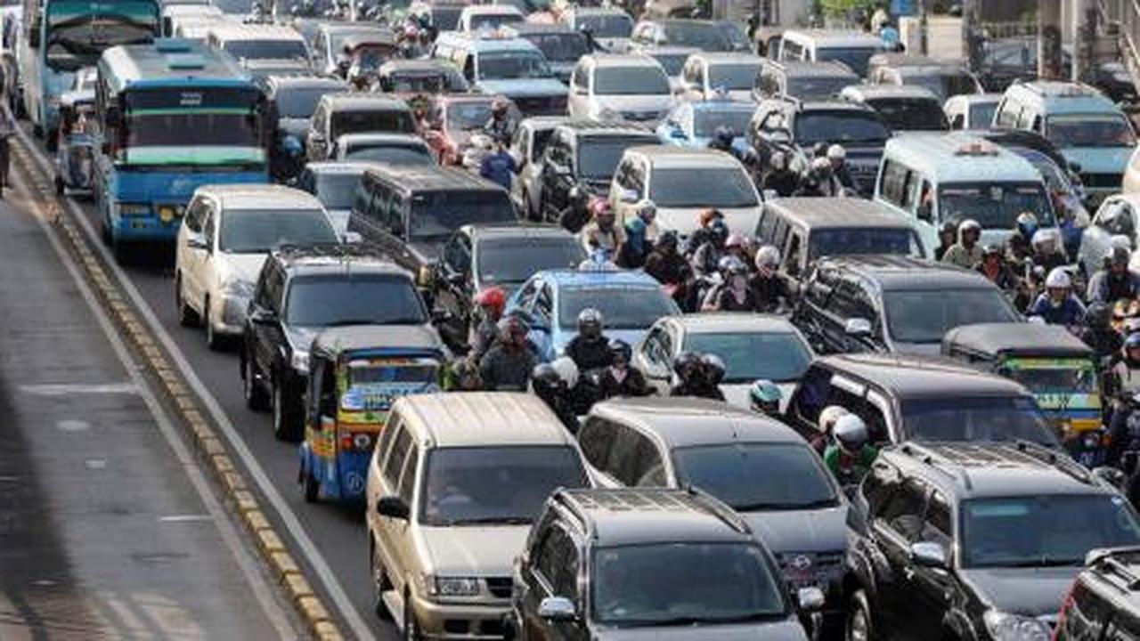 Sistem pelat genap-ganjil untuk atasi macet Jakarta