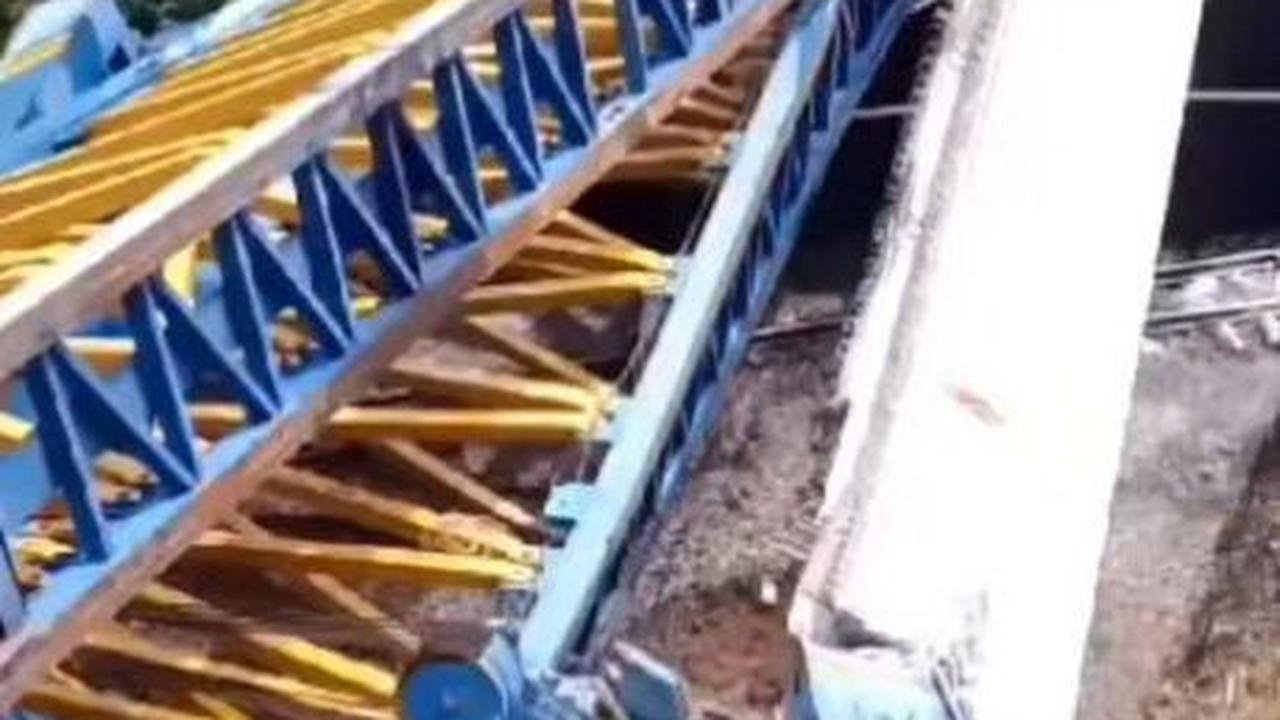 Gider Fly Over Roboh Timpa KA Babaranjang di Muara Enim