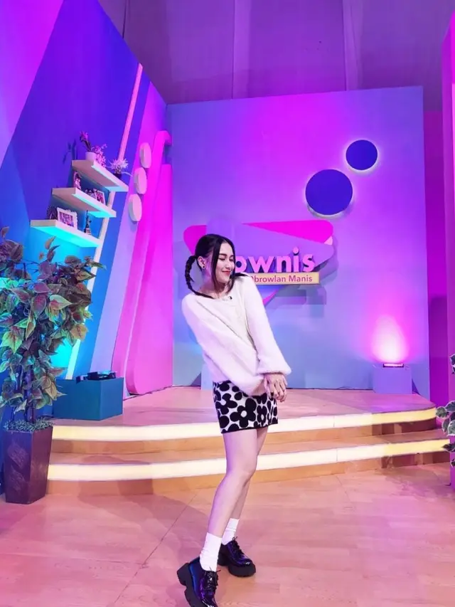 Pesona Ayu Ting Ting disebut seperti eonni Korea