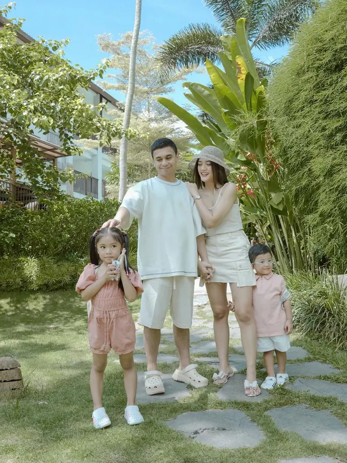 Raditya Dika dan keluarga (Instagram/raditya_dika)