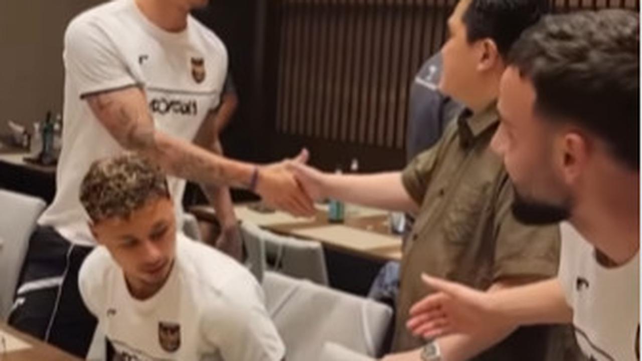 Erick Thohir Tiba di Jepang Langsung Temani Timnas Dinner, Ada Momen Calvin Verdonk 'Dikacangin' jadi Sorotan