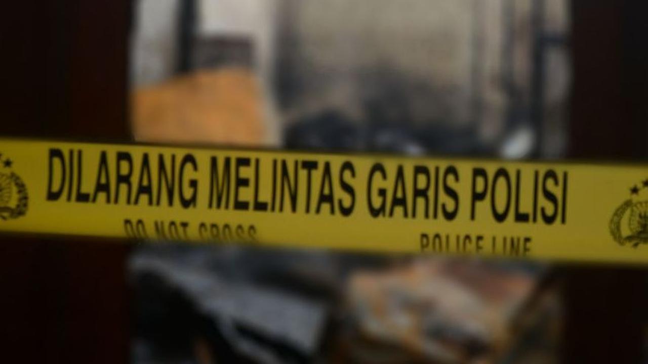 Sebelumnya diberitakan, penemuan potongan tubuh ini berawal dari laporan warga yang sedang memancing di Jembatan Kelor. Saat itu warga menemukan potongan tubuh manusia di area Jembatan Kelor.