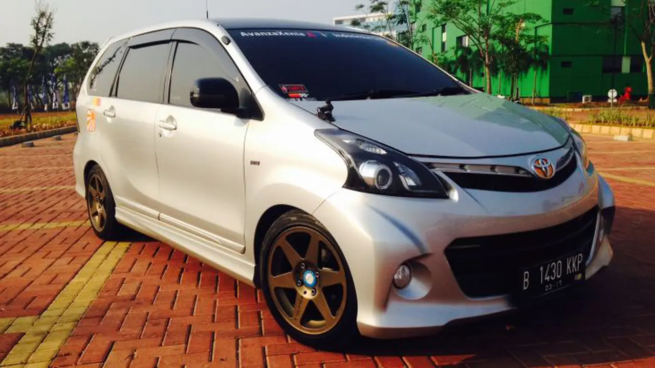 Pria Ini Anggap Mobilnya Isteri Kedua