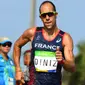  Yohann Diniz, atlet Prancis yang berlaga di cabang jalan cepat Olimpiade Rio 2016 membuat kehebohan karena buang air besar di celana selama lomba. Foto diambil pada 19 Agustus 2016. (AFP PHOTO / Jewel SAMAD)