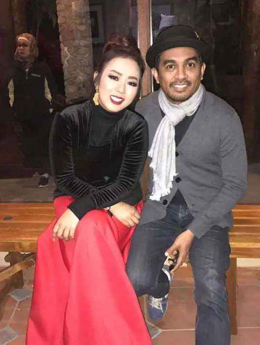 (Instagram/showimah)