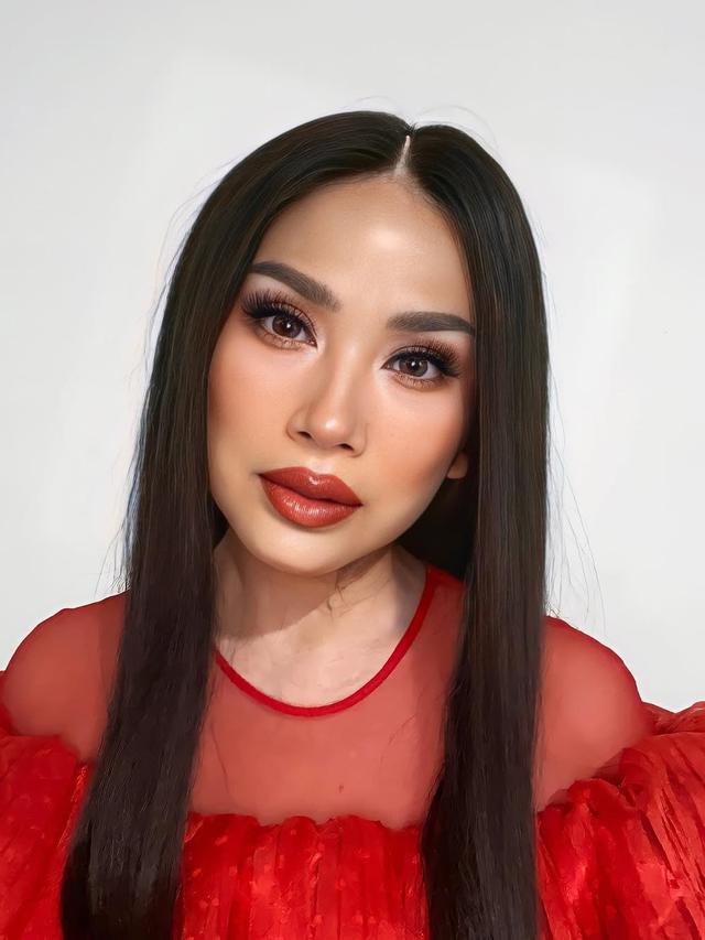 10 Model Rambut Panjang Lurus Ala Titi DJ, Inspirasi Gaya Elegan dan ...