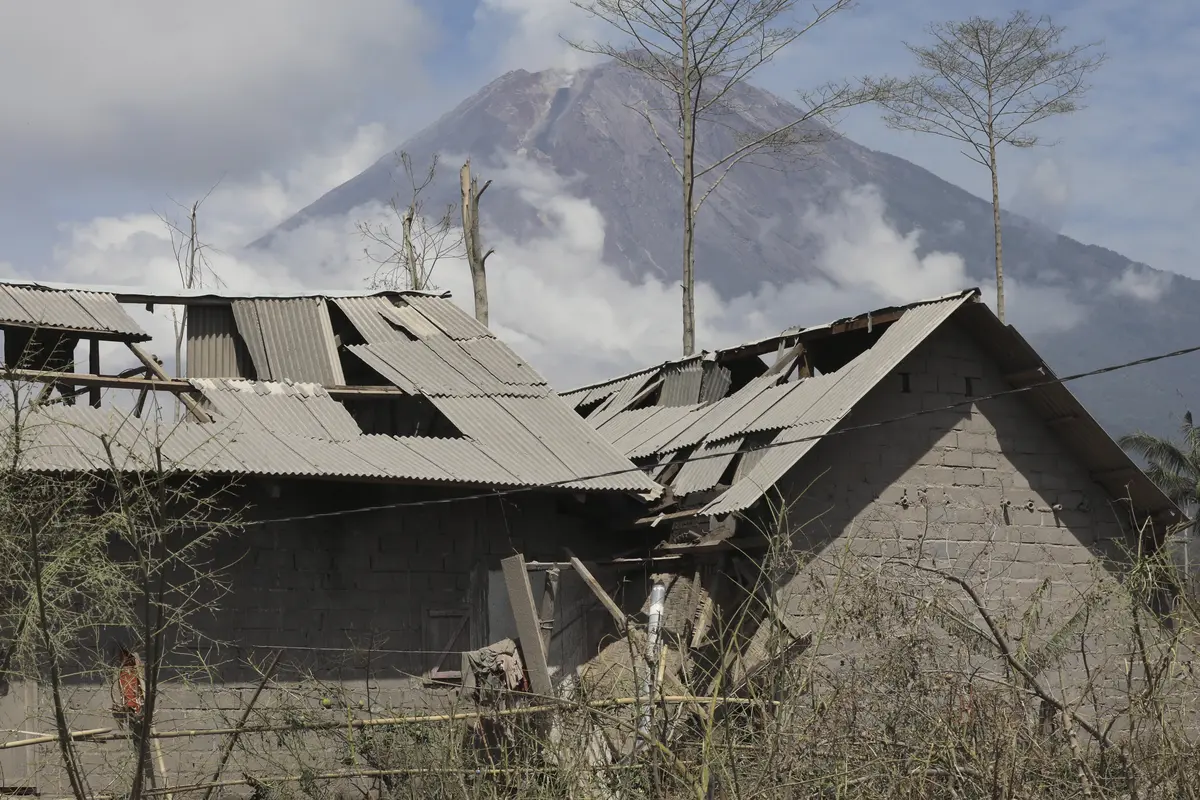 Hari Kelima Pencarian Korban Gunung Semeru