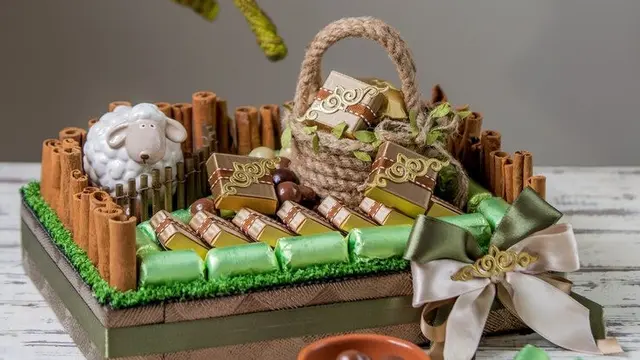 Kue kering dan parsel lebaran