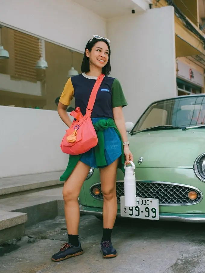 Gaya Unik Mix and Match ala Andien Aisyah (Instagram/@andienaisyah)