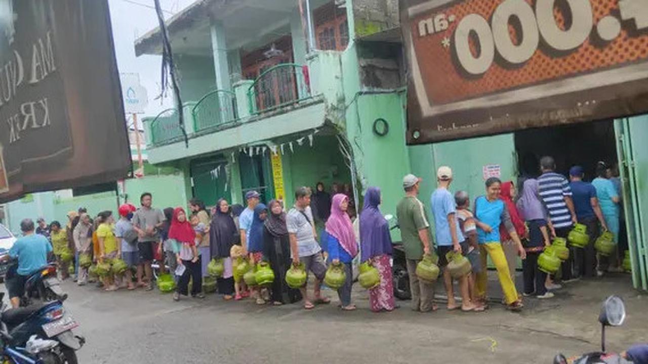 Begini Isi Aturan Kementerian ESDM soal Distribusi Gas LPG 3 Kg yang Sebabkan Antrean Panjang