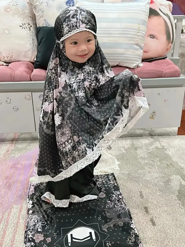 Gaya Ameena Pakai Hijab di Berbagai Acara