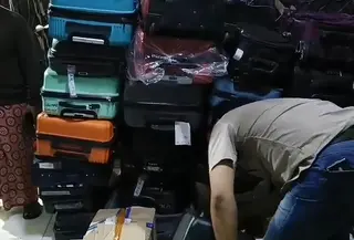 Aksi dukun yang mengaku bisa menggandakan uang berakhir setelah ditangkap polisi.