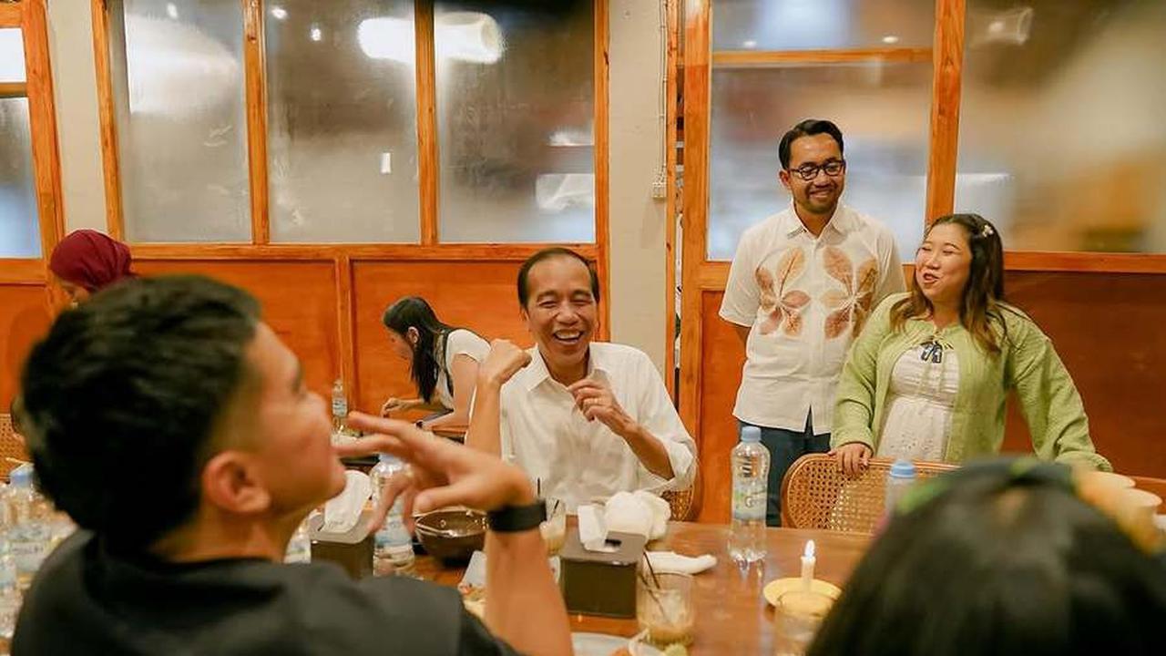 7 Potret Pembukaan Cafe Baru Milik Kiky Saputri di Solo, Dihadiri Jokowi hingga Erina Gudono - Mantan Guru Honorer Kini Semakin Sukses