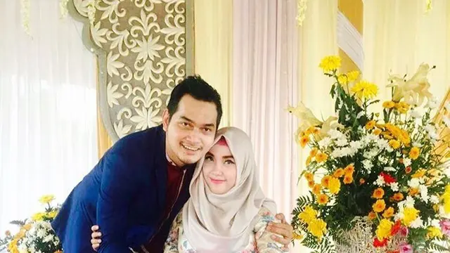 Cholidi Asadil Alam dan istri.