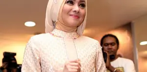 Cobaan datang bertubi - tubi menerpa Terry Putri Setelah memutuskan berhijab.