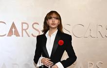 Potret Cantik Lisa Blackpink di Red Carpet Oscar 2025, Tampil Elegan dengan Gaun Tuksedo