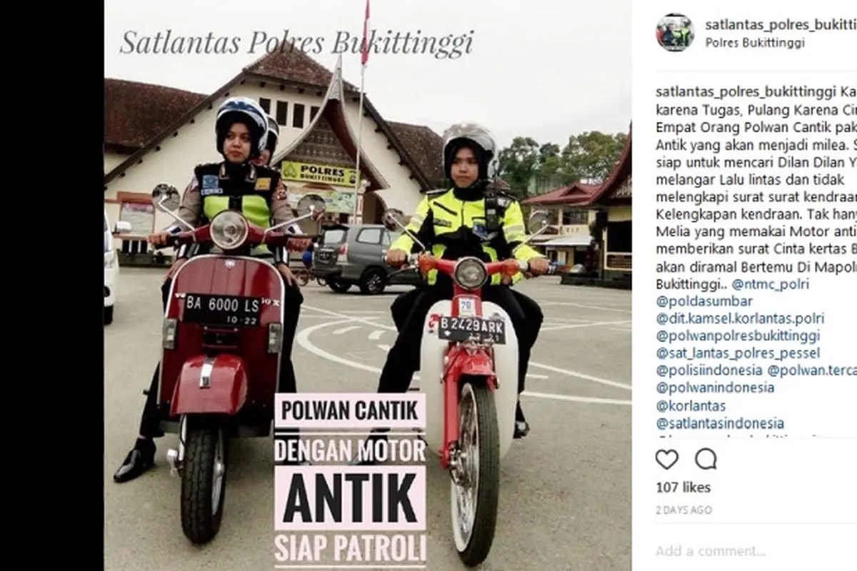 Honda C70 dan Vespa seri PX jadi armada Polisi Satuan Lalu Lintas Polres Bukittingi, Sumatera Barat.