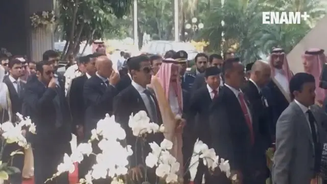 Raja Salman bin Abdulaziz al Saud berkunjung ke DPR, pada kunjungannya, membahas sejumlah masalah bersama para legislator kamis 2/3/2017