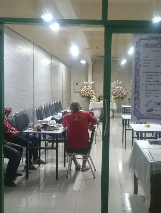 Sebelum meninggal, dikabarkan ibunda Abimana ini masih dalam keadaan baik-baik saja. Selan itu, Abi juga mengatakan sang ibu sempat bertemu dengan pamannya. (Bambang E. Ros/Bintang.com)