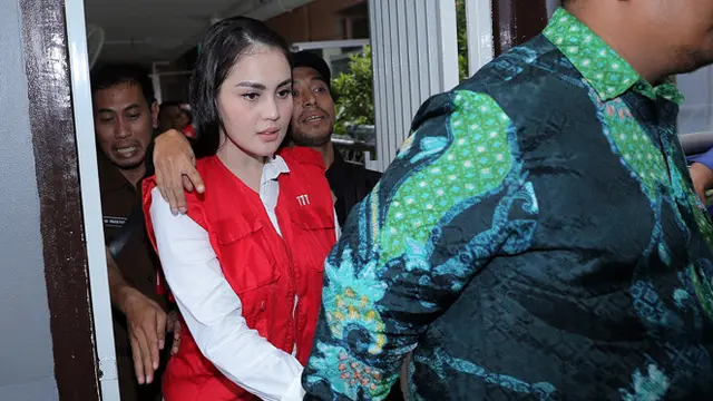 [Bintang] Sidang Jennifer Dunn