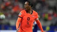 Pemain Belanda, Virgil van Dijk, bereaksi dalam pertandingan Grup F Piala Dunia 2026 melawan Jepang di Arlington, Texas, dekat Dallas, Senin (15/6/2026) dini hari WIB. (AP Photo/Tony Guttierez)