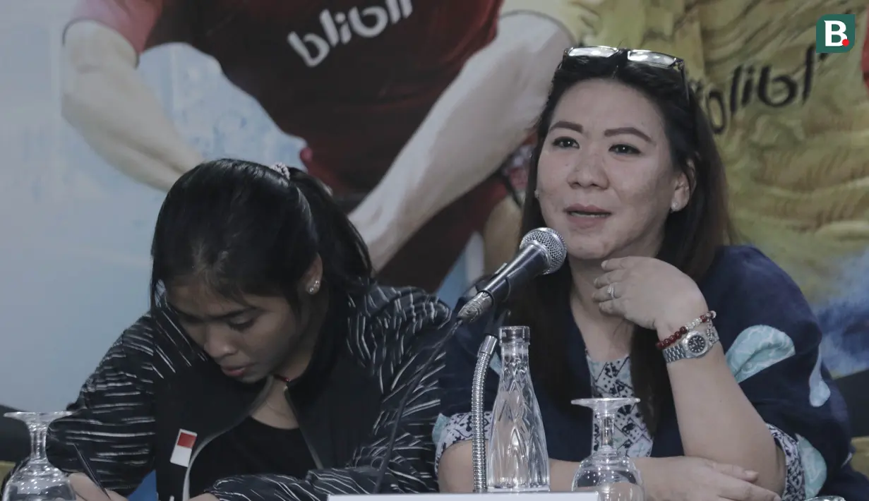 Kabid Binpres PBSI, Susy Susanti, memberikan keterangan saat jumpa pers di hotel Sultan, Jakarta, Senin, (2/7/2018). Blibli Indonesia Open 2018 akan berlangsung pada 3-8 Juli 2018 di Istora Senayan, Jakarta. (Bola.com/M Iqbal Ichsan)