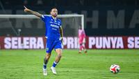 Marc Klok, gelandang dan kapten tim Persib Bandung. (Dok. ileague.id)