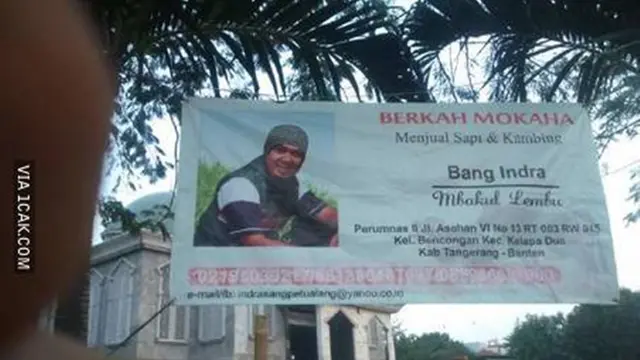 6 Spanduk Jualan dengan Tampilan Bak Caleg Ini Kelewat Unik