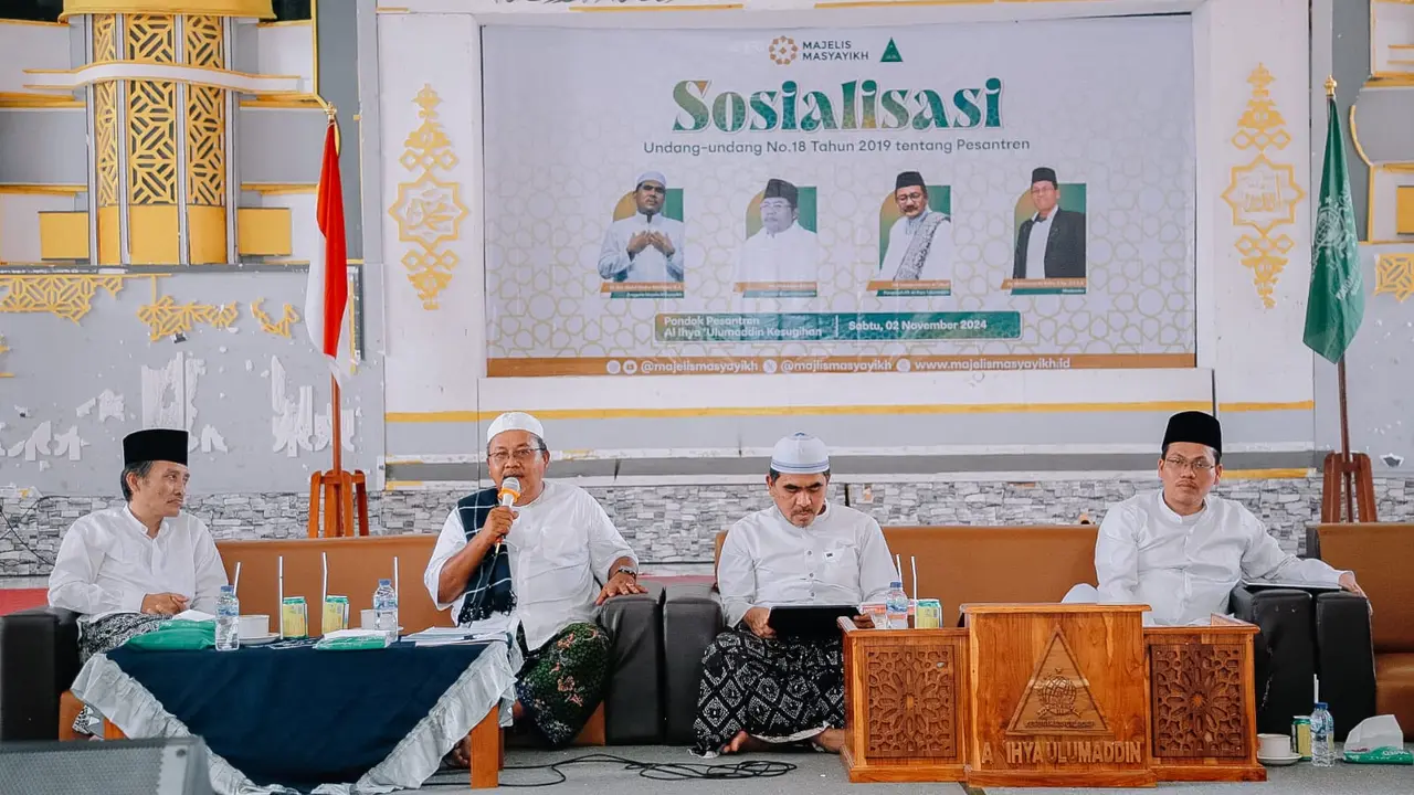 Kegiatan sosialisasi mengenai Undang-Undang No. 18 Tahun 2019 yang mengatur tentang pesantren kembali diadakan oleh Majelis Masyayikh di Pondok Pesantren Al Ihya ‘Ulumaddin Cilacap (Istimewa)