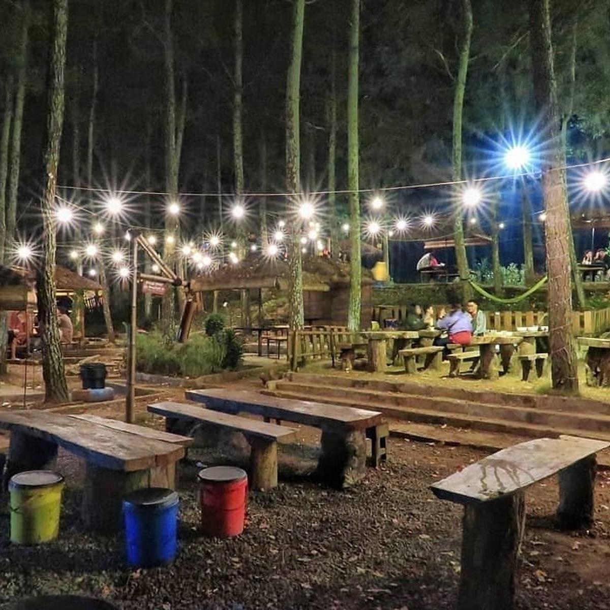 13 Tempat Makan Estetik di Malang