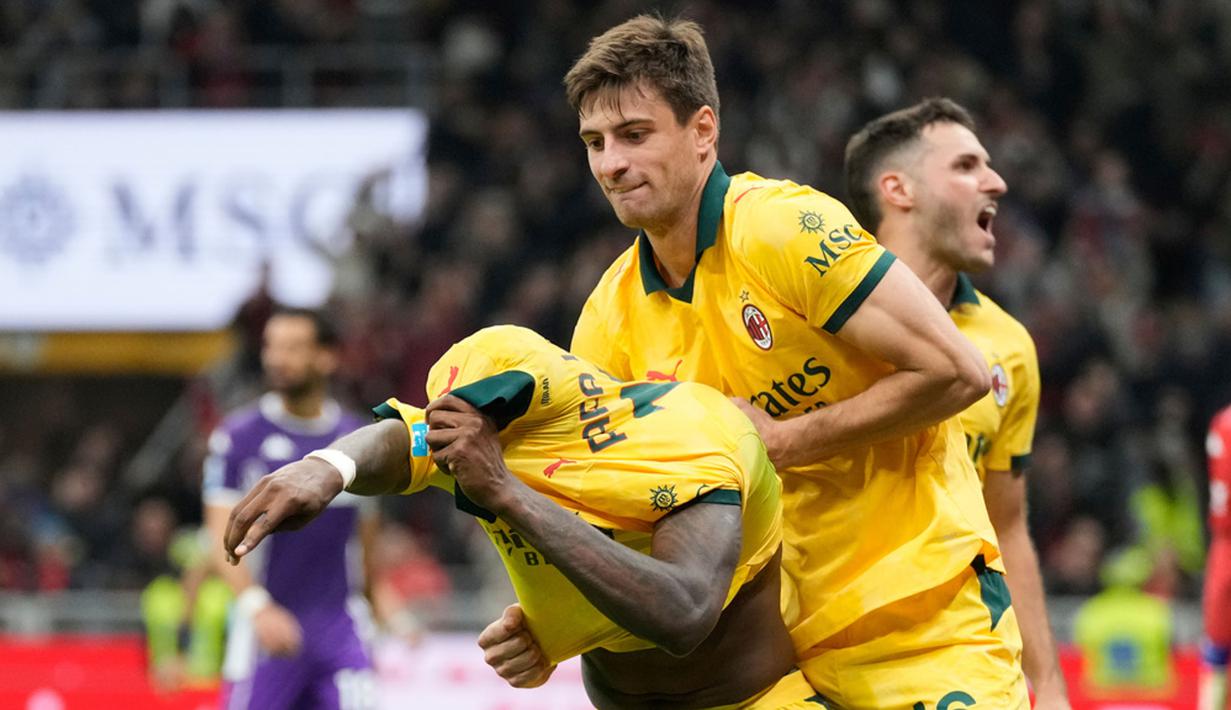 Aksi berkelas Matteo Gabbia membuat Leao terhindar dari kartu kuning. (AP Photo/Luca Bruno)