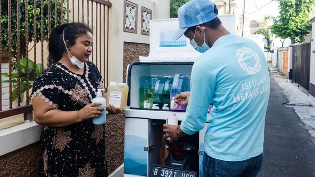 Rencana Tekan Sampah Plastik di Labuan Bajo dengan Pilot Project Belanja Isi Ulang di Pedesaan