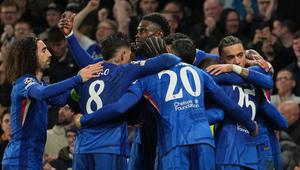 Pemain Chelsea merayakan gol ke gawang Pafos dalam laga matchday ketujuh Liga Champions 2025/2026 di Stamford Bridge, London, Kamis (22/1/2026) dini hari WIB. (AP Photo/Kin Cheung)